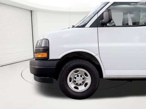 Certified 2022 Chevrolet Express 2500 Extended w/ Driver Convenience Package image 13