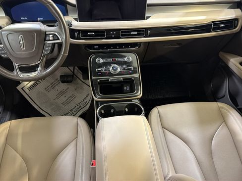 Used 2023 Lincoln Nautilus AWD w/ Premium Package image 23