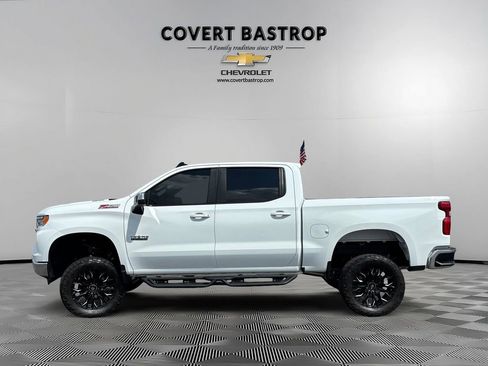 Used 2025 Chevrolet Silverado 1500 LT w/ Z71 Off-Road Package AWD/4WD image 3