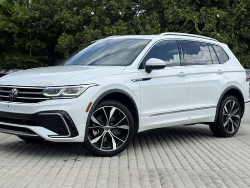 Used 2022 Volkswagen Tiguan SEL R-Line AWD/4WD image 1