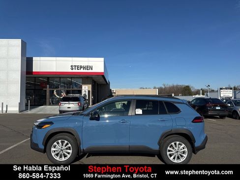 New 2026 Toyota Corolla Cross LE image 4