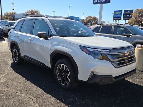 New 2025 Subaru Forester Premium image 4