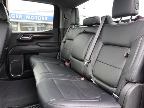 Used 2023 GMC Sierra 1500 Elevation image 18