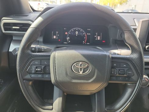 Used 2025 Toyota Tacoma SR5 AWD/4WD image 8