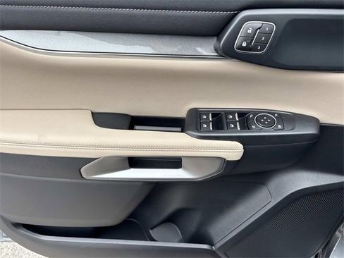 New 2025 Ford Ranger Lariat w/ Convenience Package image 16