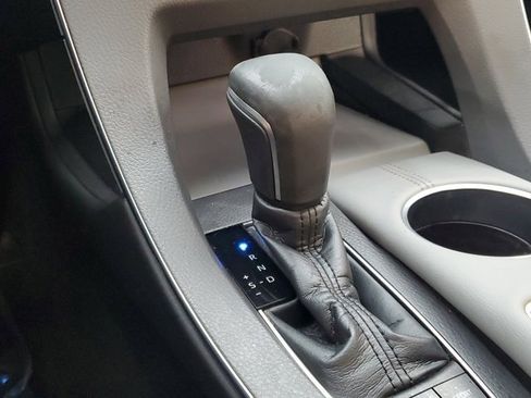 Used 2020 Toyota Avalon XLE w/ Moonroof Package image 21