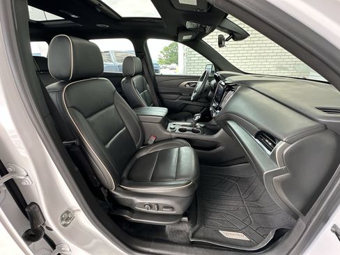 Certified 2023 Chevrolet Traverse Premier FWD image 29