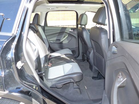 Used 2017 Ford Escape SE w/ Equipment Group 201A AWD/4WD image 33