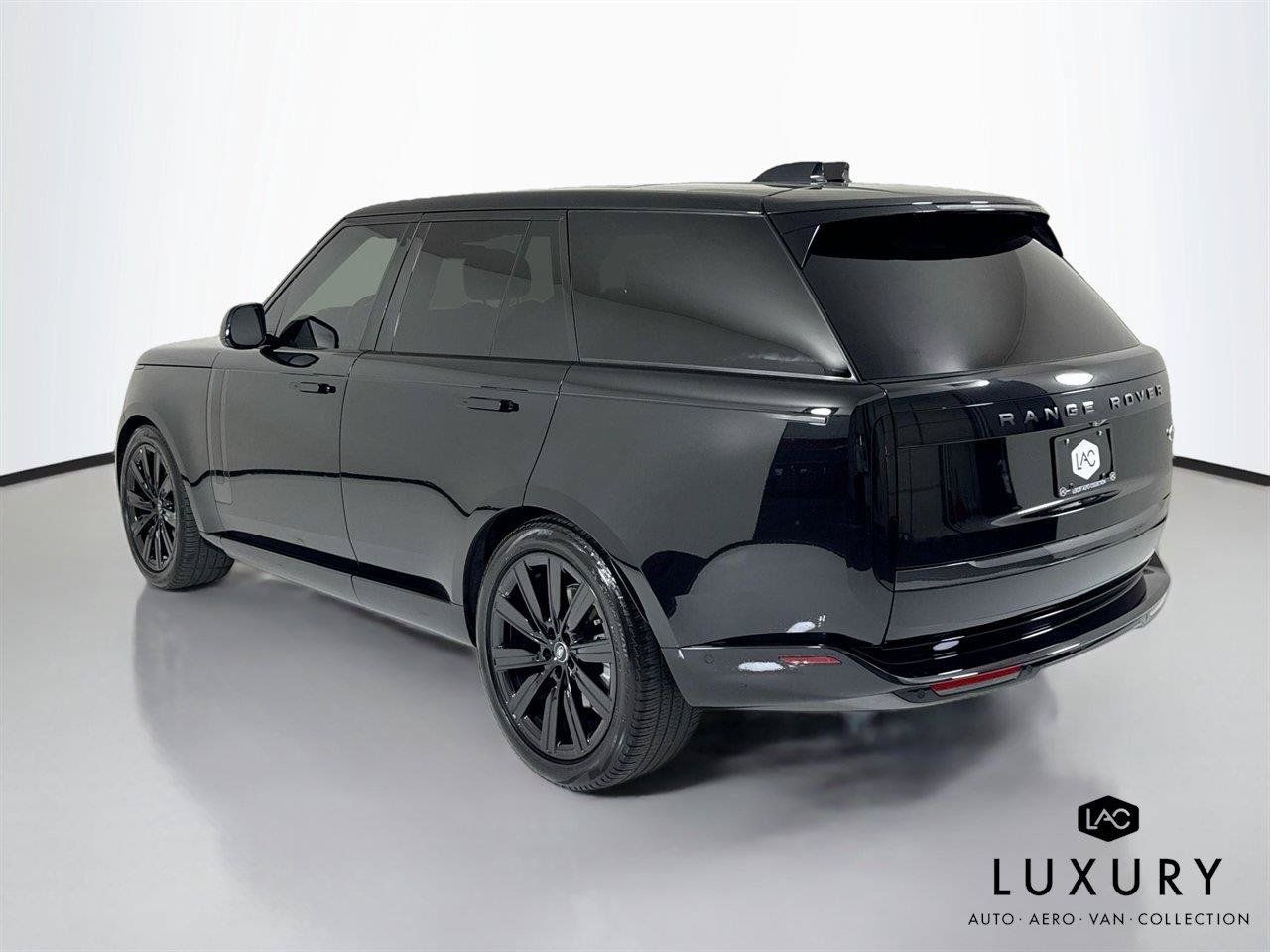 Used 2023 Land Rover Range Rover SE AWD/4WD image 10
