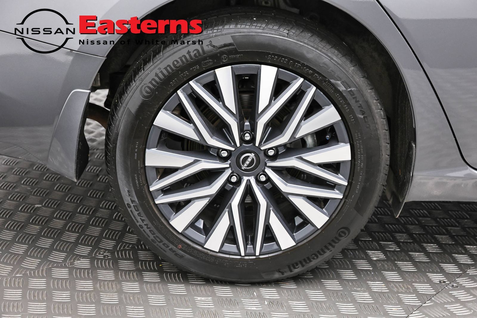 Used 2024 Nissan Altima 2.5 SV AWD/4WD image 29