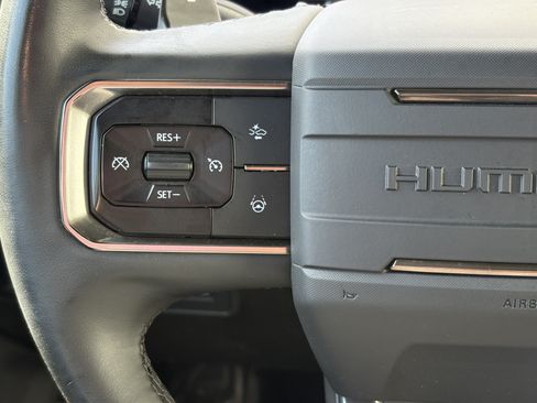 Used 2025 GMC Hummer EV 2X AWD/4WD image 18