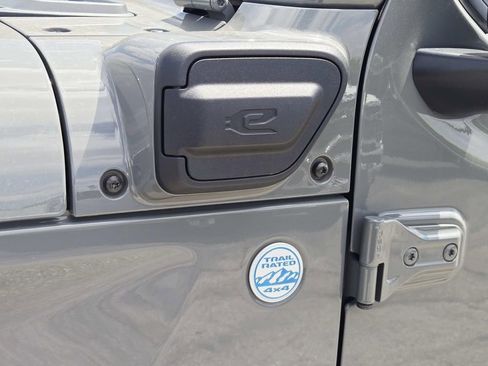 Used 2023 Jeep Wrangler Unlimited Sahara w/ Cold Weather Group image 25