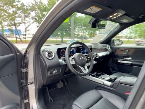 Used 2022 Mercedes-Benz GLB 250 image 33