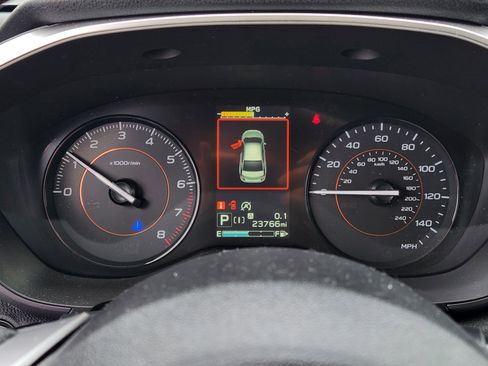 Used 2021 Subaru Crosstrek 2.0i Premium w/ Moonroof Package image 19