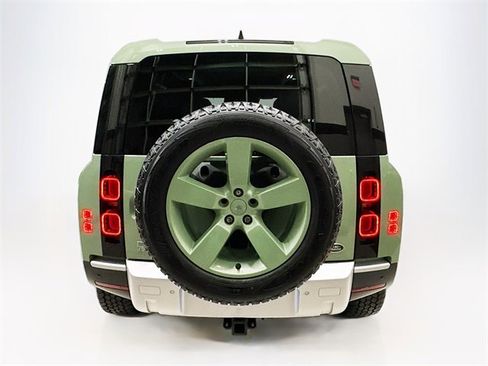 Used 2023 Land Rover Defender 110 75th Limited Edition image 6