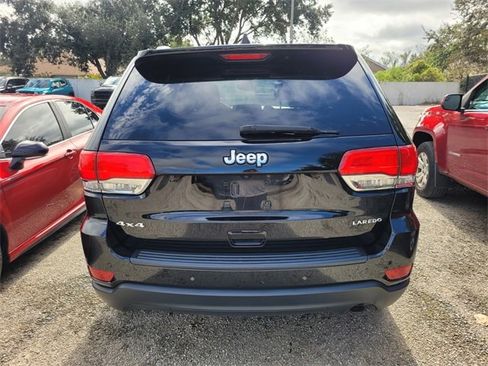 Used 2018 Jeep Grand Cherokee Laredo image 6