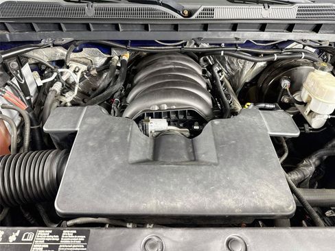 Used 2017 Chevrolet Silverado 1500 LTZ Z71 w/ LTZ Plus Package AWD/4WD image 32