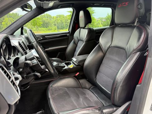 Used 2016 Porsche Cayenne GTS AWD/4WD image 34