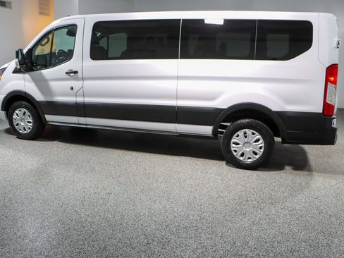 Used 2023 Ford Transit 350 XLT image 10