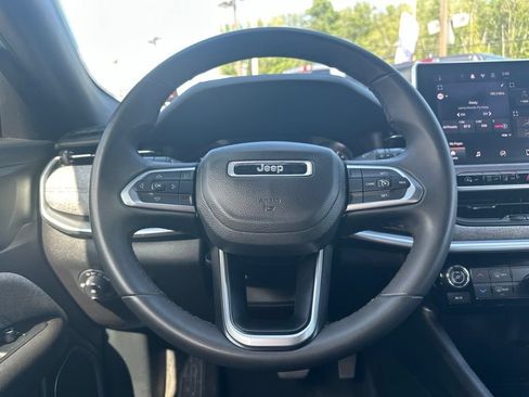 Used 2024 Jeep Compass Latitude AWD/4WD image 21