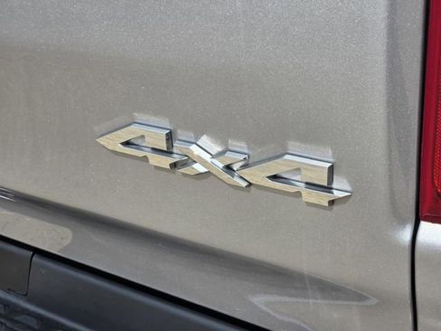 Used 2022 RAM 1500 Limited image 8