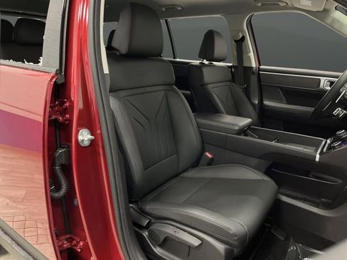 Used 2025 Hyundai Santa Fe XRT image 32