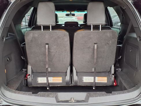 Used 2014 Ford Explorer XLT w/ Equipment Group 202A AWD/4WD image 20