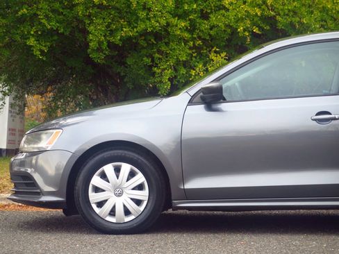Used 2015 Volkswagen Jetta S FWD image 23