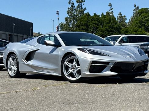 Used 2020 Chevrolet Corvette Stingray Coupe w/ Chrome Exterior Badge Package RWD image 2