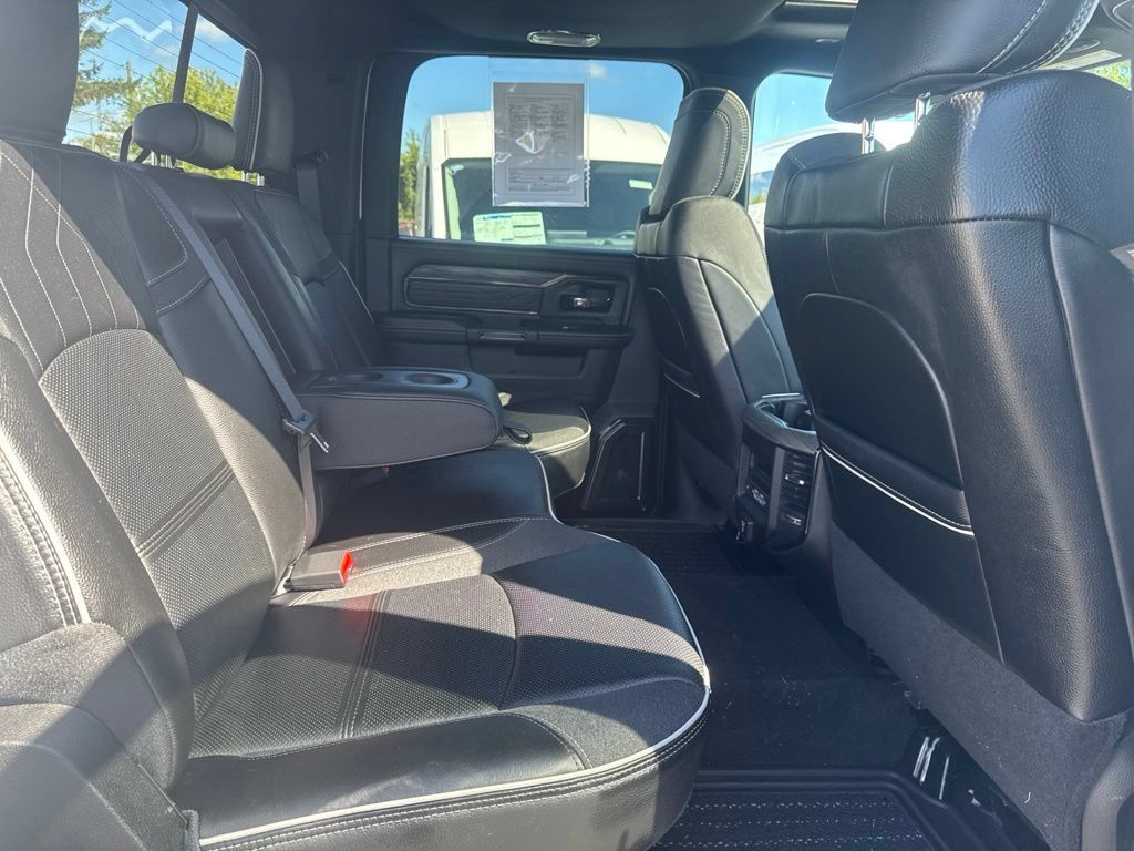 Used 2026 RAM 2500 Limited AWD/4WD image 37