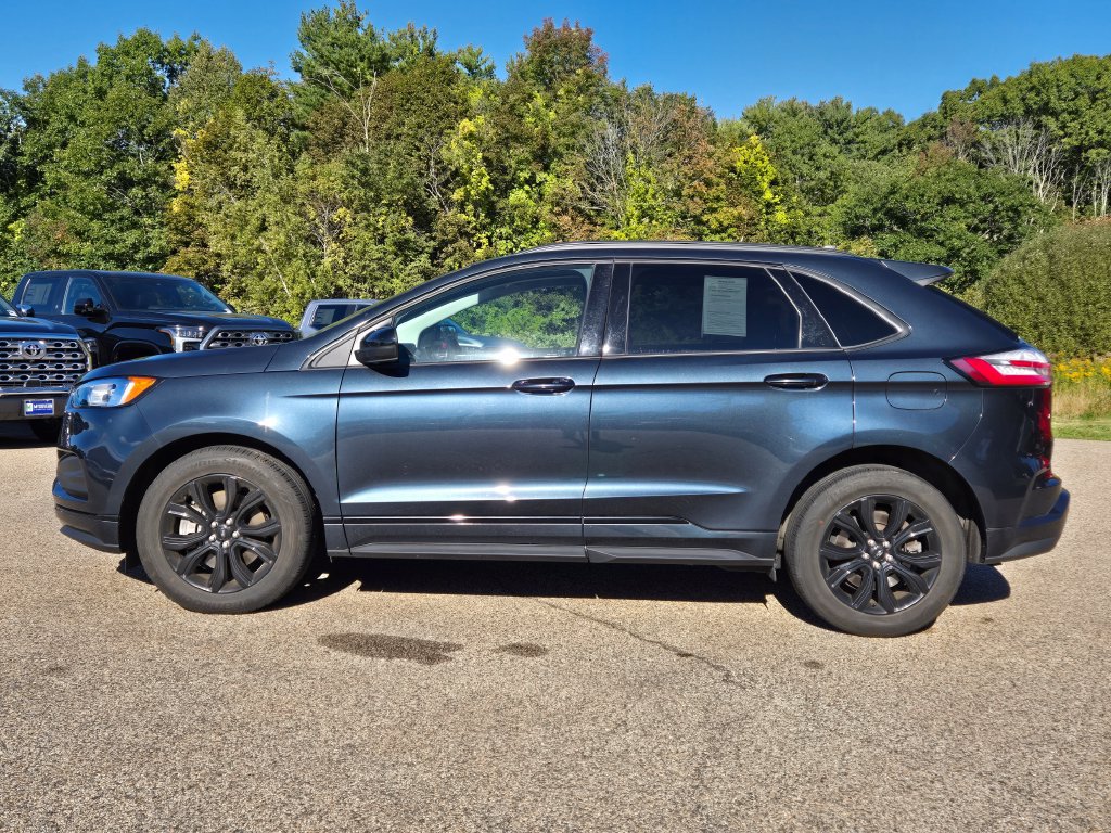 Used 2023 Ford Edge SE w/ Black Appearance Package AWD/4WD image 2