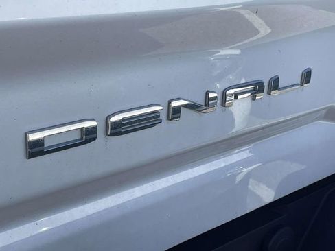 Used 2022 GMC Sierra 3500 Denali w/ Denali Ultimate Package image 7
