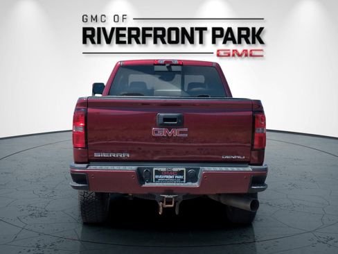 Used 2015 GMC Sierra 2500 Denali w/ Duramax Plus Package AWD/4WD image 4
