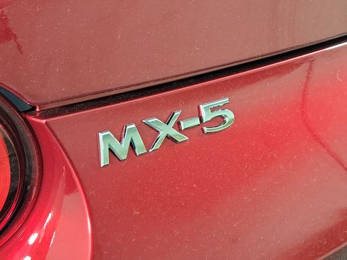 New 2026 MAZDA MX-5 Miata Club w/ Interior Package RWD image 25