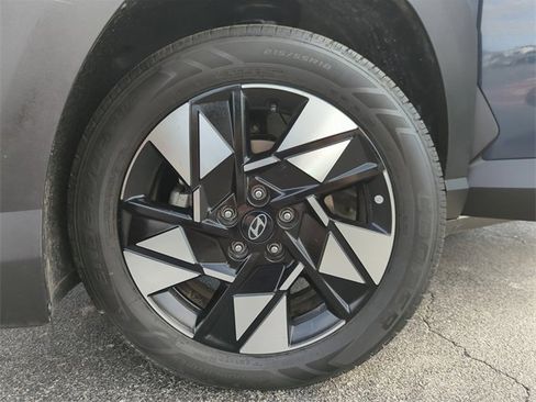 Used 2024 Hyundai Kona SEL image 42