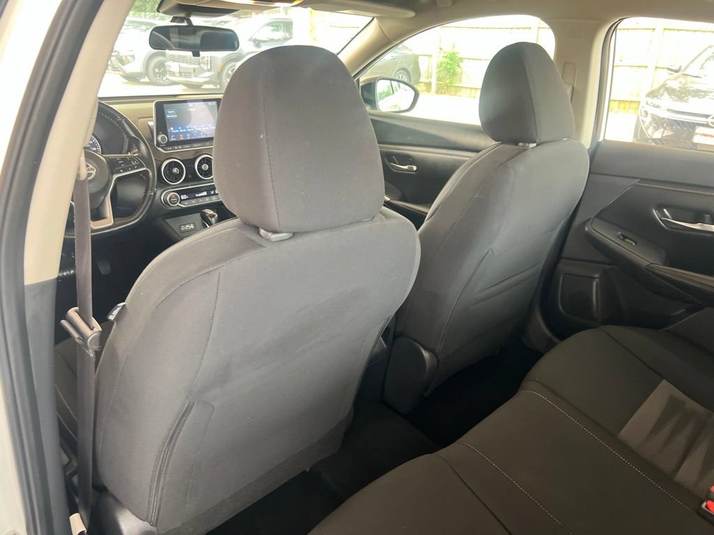 Certified 2023 Nissan Sentra SR FWD image 9