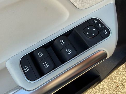 Used 2021 Mercedes-Benz GLA 250 image 34