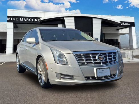 Used 2014 Cadillac XTS Luxury FWD image 3