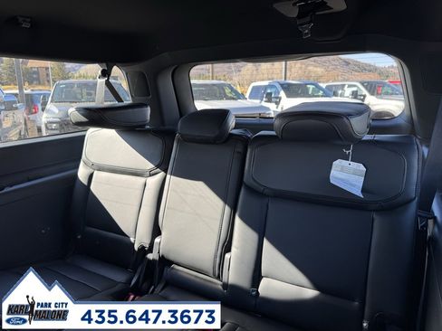 New 2025 Ford Expedition Max Platinum w/ Stealth Performance Package image 19