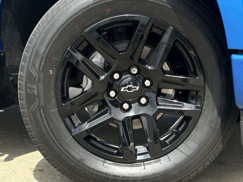 Used 2023 Chevrolet Silverado 1500 Custom w/ LPO, Dark Essentials Package image 33