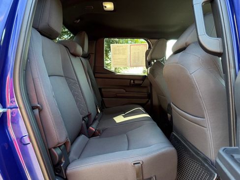 Certified 2024 Toyota Tacoma SR5 AWD/4WD image 18