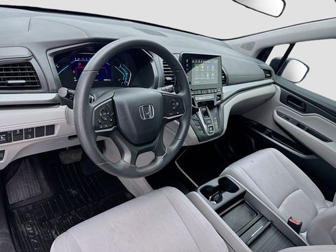 Used 2019 Honda Odyssey EX image 7