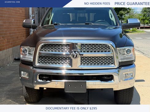 Used 2018 RAM 2500 Laramie w/ Snow Chief Group AWD/4WD image 3