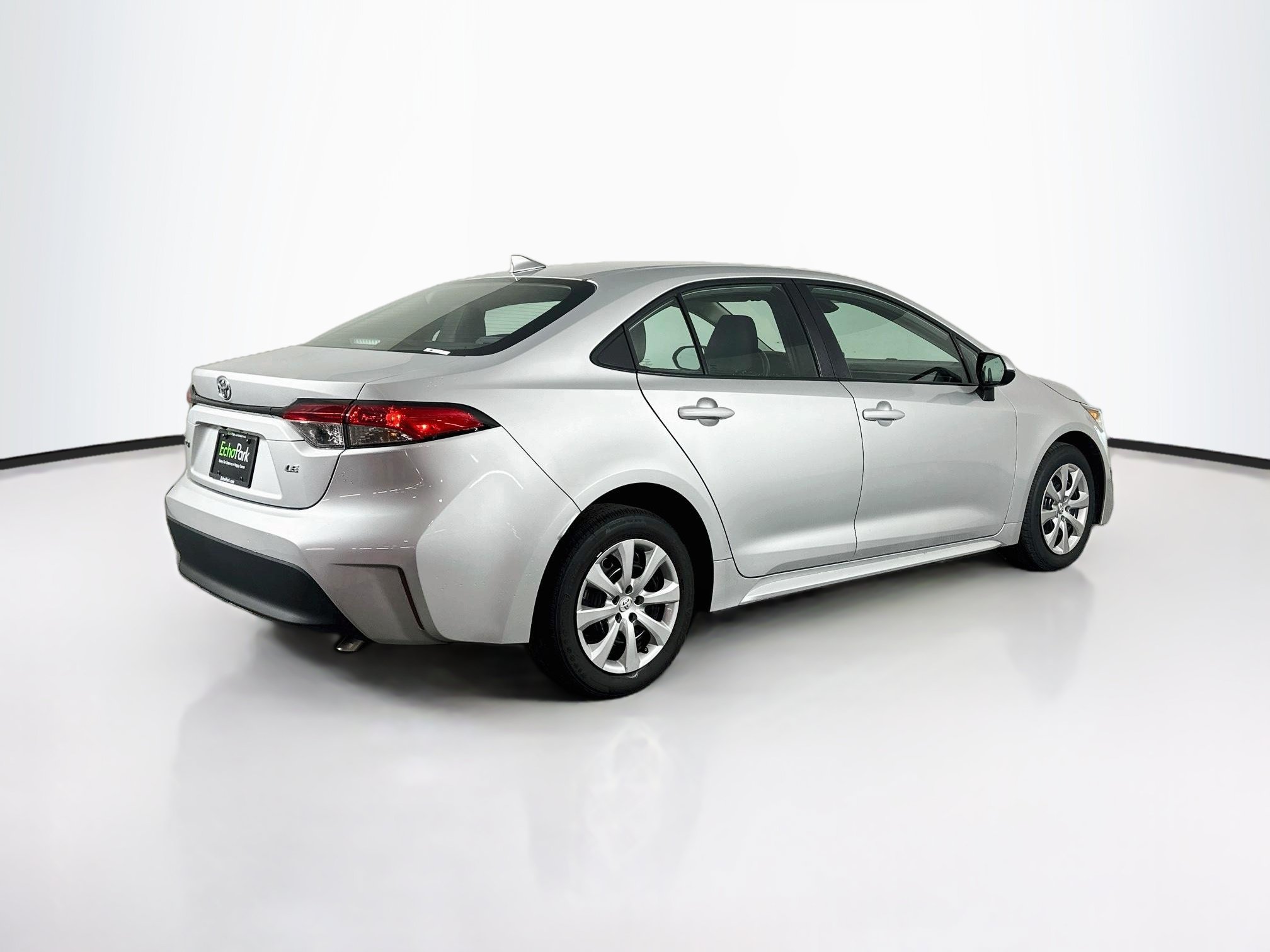Used 2026 Toyota Corolla LE FWD image 9