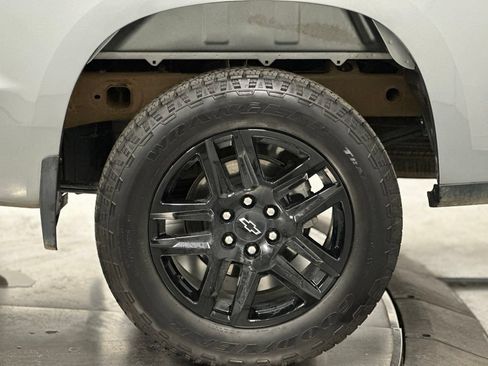 Used 2024 Chevrolet Silverado 1500 Custom w/ Turbomax Blackout Package RWD image 25