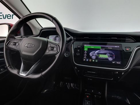 Used 2022 Chevrolet Bolt EUV LT w/ Convenience Package image 25