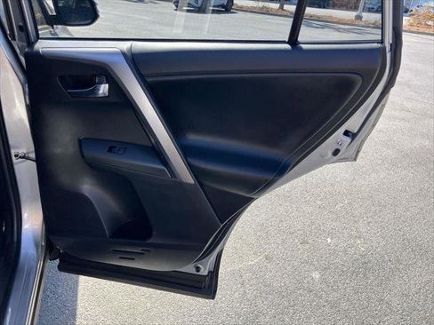 Certified 2018 Toyota RAV4 XLE image 29