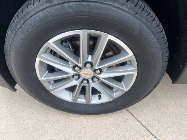 Used 2023 Chevrolet Traverse LT w/ LPO, Floor Liner Package AWD/4WD image 10