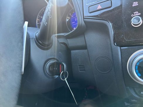 Used 2020 Honda Fit Sport image 23