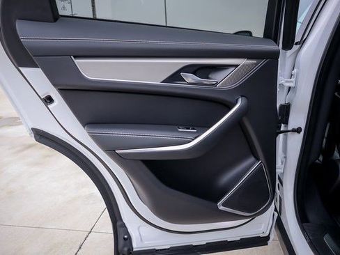 Used 2025 Jaguar F-PACE R-Dynamic S image 33